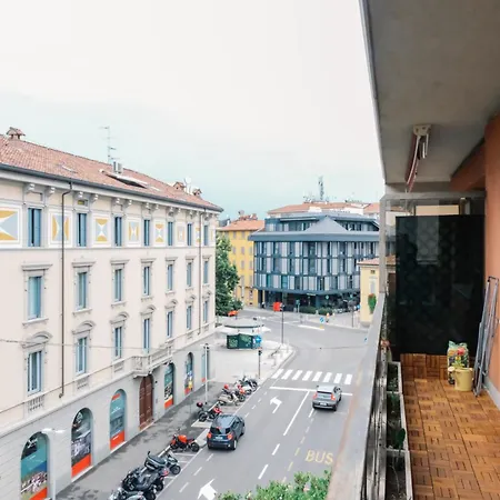 Flora Inn, Paglia 2 - Nel Cuore Del Centro Citta Bergamo Exterior photo